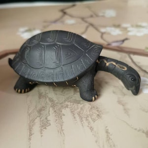 Exquisite Ceramic zisha turtle Sculpture for Tea Lovers,Animal Enthusiasts tortoise Figurine Ornament Ceramic Purple Clay Tea Pet decor gift