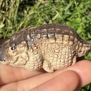 Whimsical cute Crocodile Ceramic Sculpture for Tea Lovers and Animal Enthusiasts Alligator Baby Figurine Animal Statue Ornaments gift ASW167