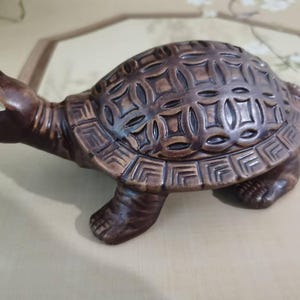 Exquisite Loverly turtle Sculpture for Tea Lovers,Animal Enthusiasts tortoise Figurine Ornament Ceramic Purple Clay Tea Pet Home Decor gifts