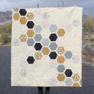 The Honeycomb Quilt (PDF Pattern)