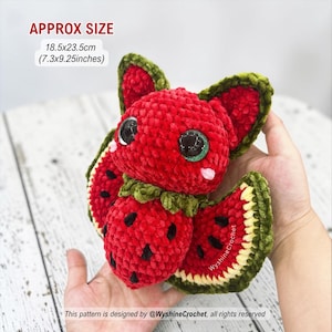 Intermediate crochet bat Halloween pattern bundle using chenille yarn, 25 mm safety eyes, and 5 mm crochet hook