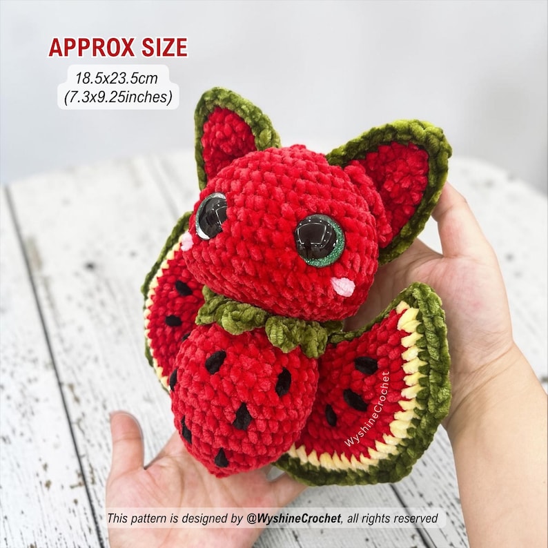 Intermediate crochet bat Halloween pattern bundle using chenille yarn, 25 mm safety eyes, and 5 mm crochet hook