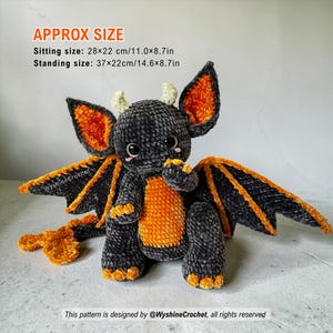 Bat Dragon amigurumi size reference showing approximately 28 cm by 22 cm sitting and 37 cm by 22 cm standing