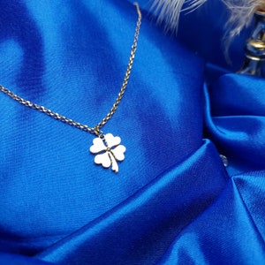 14K Big Clover Plate Gold Necklace, Mom Gift, Necklace for Women, 14K Solid Gold Jewellery, Gift for Her, Extra Tiny Initial Necklace