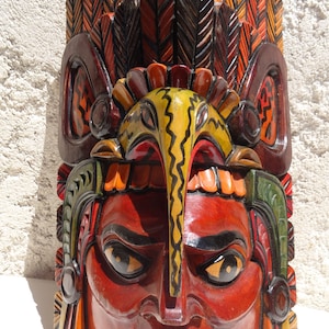 Masque Maya de cérémonie du Guatemala
