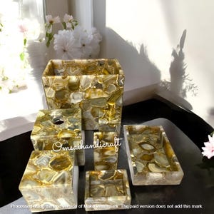 Handcrafted Agate Bathroom Accessories Vanity Top Set of 7 Pcs Luxurious Soap Dispenser and Tissue Box with Elegance Stone Bath Interior Dec