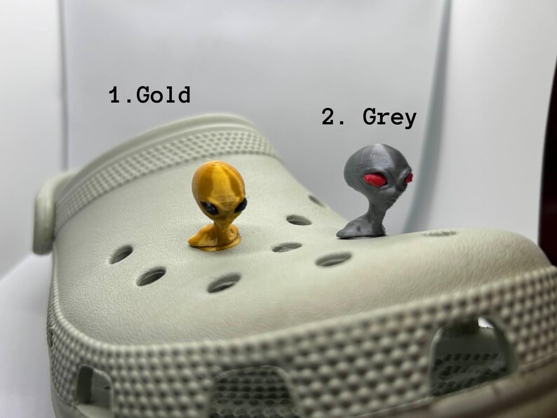 3D Printed Alien Charm, Cool Gifts - Etsy