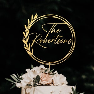 Topper per torta a forma di corona di fiori, Topper per torta Mr e Mrs, Topper per torta personalizzato, Topper per torta con nomi personalizzati, Topper per torta nuziale, Topper per torta