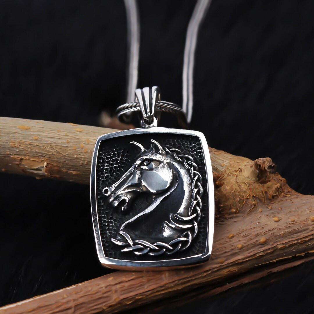 Horse Head Men Necklace Horse Head Bust Pendant Silver Animal Necklace