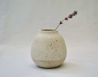 Handcrafted Ceramic Vase (Grace)