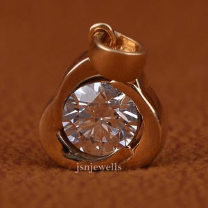 1 CT Round Diamond Floral Pendant Lab Diamond Anniversary Pendant Bezel Lab Grown Diamond Pendant for Birthday Gift Simple Pendant for Wife