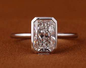 Anillo de diamante cultivado en laboratorio, anillo de compromiso de diamante de laboratorio de 4 quilates con talla radiante, talla radiante, anillo de diamante creado en laboratorio con certificación IGI, anillo con engaste biselado.