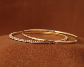 Round Cut Lab Grown Diamond Bangle For Women, 4 TCW Round Diamond Wedding Bracelet, Yellow Gold Bangle
