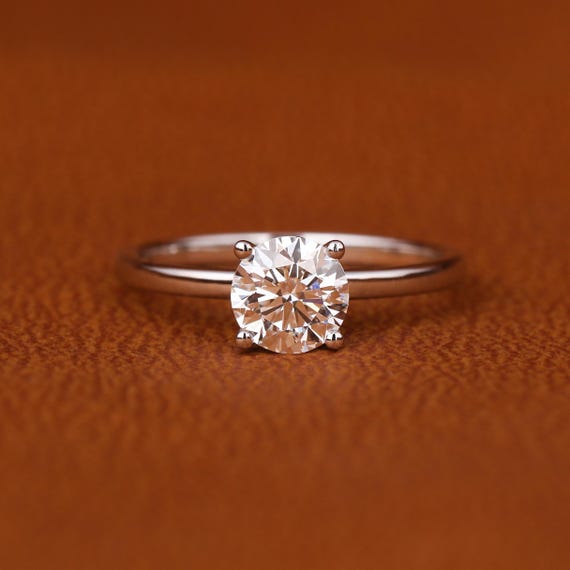 IGI Certified 1 Carat Lab Grown Diamond Ring: 14k Gold Solitaire
