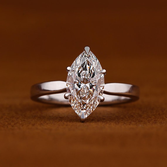 IGI認定 1/3カラット 天然ダイヤモンド スターリングシルバー ハート型 スタッドピアス レディース (J-Kカラー I2-I3クラリティ)