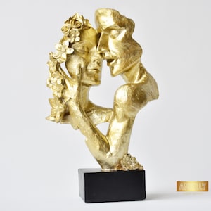 Love Couple Sculpture, Romantic Figurine, Living Room Modern Home Decor, Gold Statue Couple in Love, Wedding & Anniwersary Gift, Love Statue