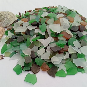 Natural sea glass. 100+ pcs of thin real beach frosted glass. 15-25 mm (0,59-1”) Lot. Bulk. Craft quality. Mosaics Home decor DIY Art Supply