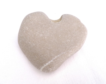 Large Heart Shaped Stone. Table Garden Love Decor. Sea washed Find. Love Symbol Lover Gift Beach House Ornament 9x8x2,2 cm (3,5x3,2x0,9")