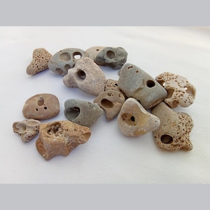 Adder stones. Healing hag stone pendant. 20-40 mm (0.78&quot; - 1.57&quot;) Natural holey stones for necklace. Energetically stone. Lot. Bulk.