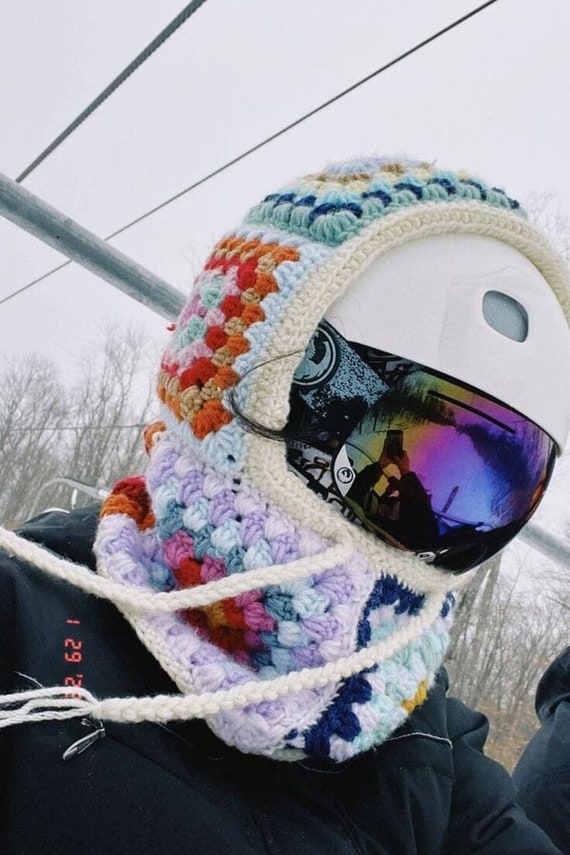 小物 DISCOVERED CROCHET BALACLAVA sddefault.jpg