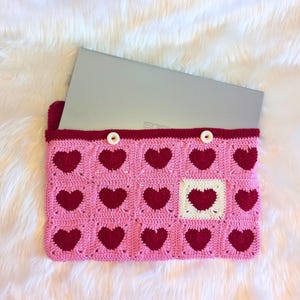 Gehäkelte Laptop-Hülle, handgemachte Mackbook-Hülle, anpassbare Laptop-Hülle, gehäkelte Herz-Muster Mackbook-Hülle, gestrickte Ipad-Hülle