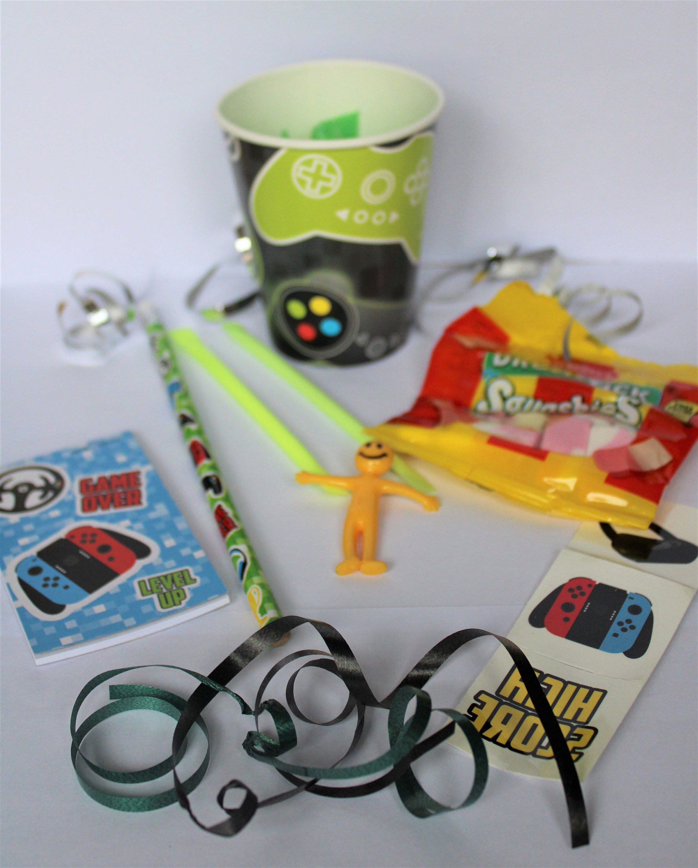 Gaming Prefilled Paper Party Cups Great Alternative to Party Bags ...