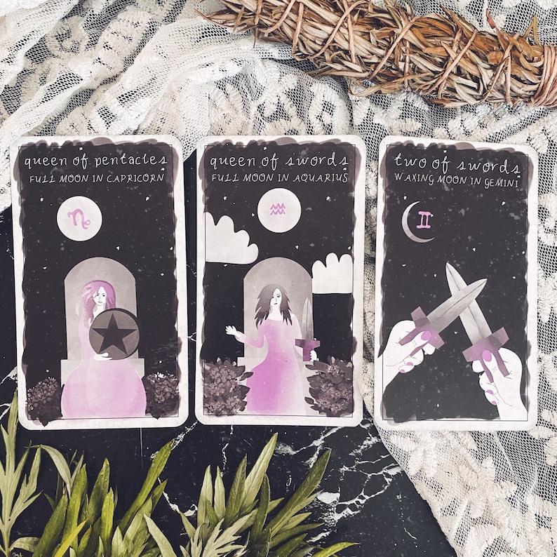 Tarotdeck: Moon Manifesting Tarot door Kyra Howearth. Kaartspel met 82 kaarten, gids, doos. afbeelding 6