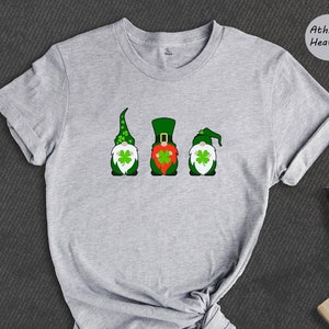 St Patrick&#39;s Day Gnome Shirt, Funny Shamrock T-shirt, St Patricks Day Sweatshirt, St Pattys Day Tee, Funny Gnome Shamrock Gift