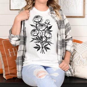 Linocut Flower Comfort Colors® Vintage Style Tshirt, Retro Block Print Peonies Shirt,ranunculas Woodcut Stamp Tee,cottagecore Boho Botanical
