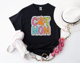Cat Mom Shirt, Leopard Print Paw Print Tee, Cute Cat Lover Gift, Kitty Mama T-Shirt, Gift For Cat Mom