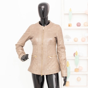 Blouson en cuir souple par Twinset Simona Barbieri Veste motard sans col matelassée beige avec doublure pour femme S