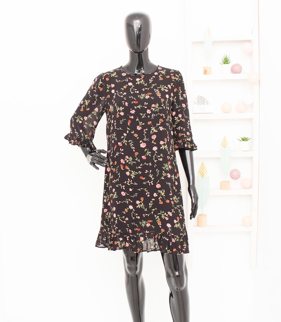 strapless open back dress Shop Banana Republic Clothing and Dresses at SilkRoll. Trade with us! main image 0