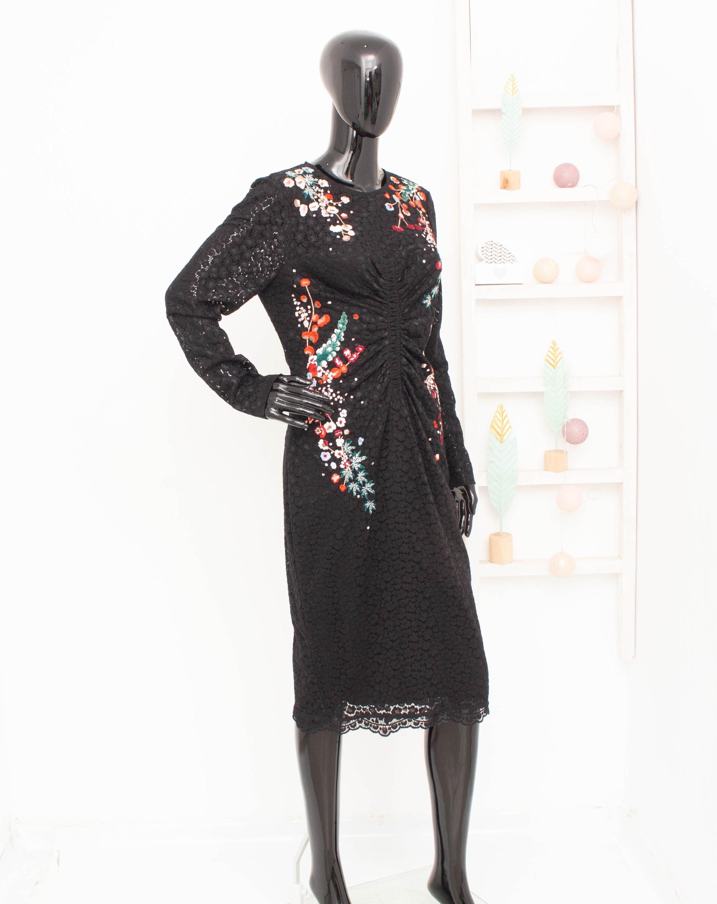 Karen Millenドレス Karen Millen Dress Japanese Blossom Floral Embroiderd Black Lace