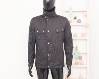 Chaqueta Belstaff Gold Label negra con múltiples bolsillos y ribetes de cuero, estilo biker rocker vintage para hombre, talla S