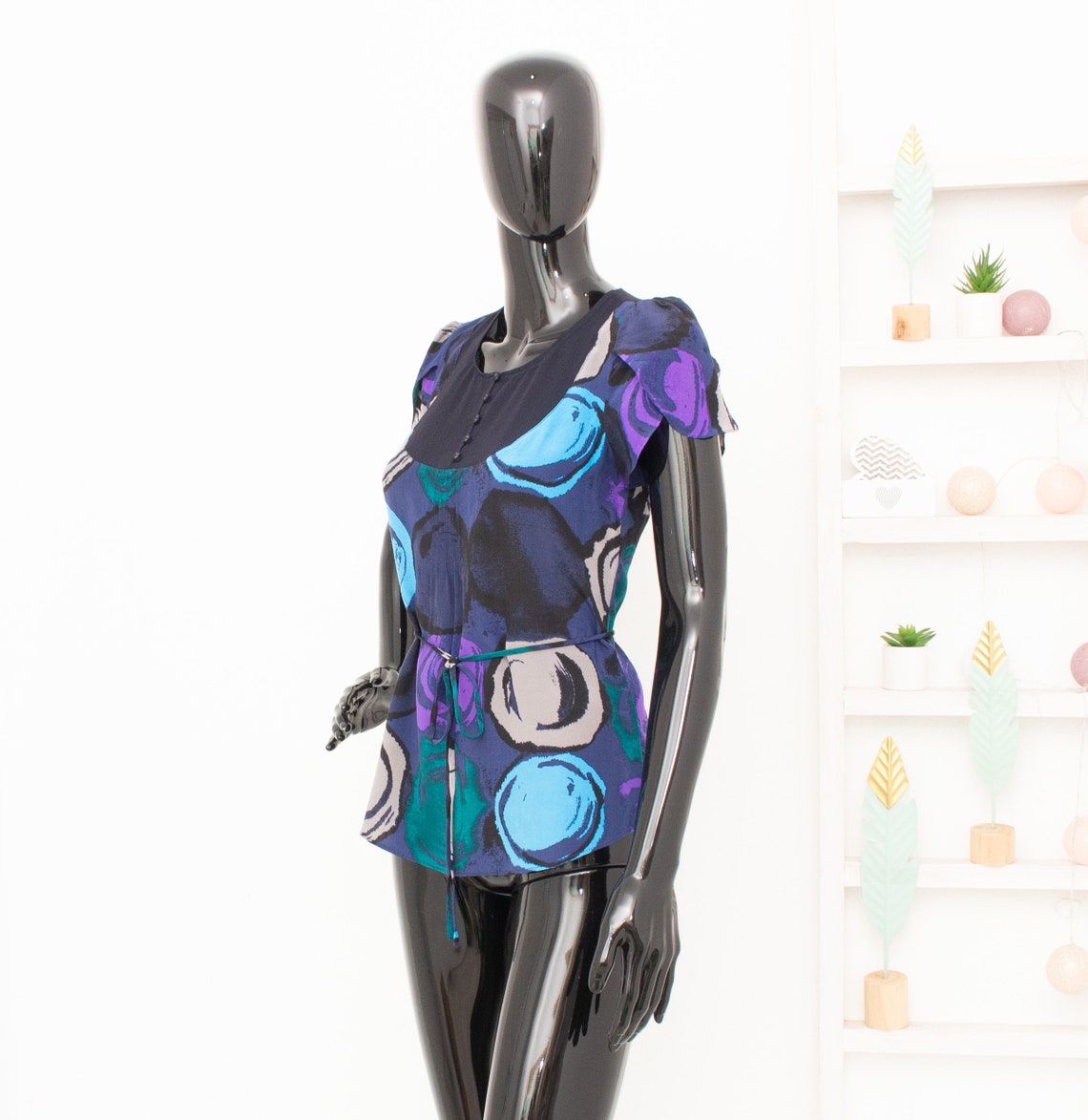 ARMANI EXCHANGE Silk Blouse Blue Purple Abstract Polka Dot Frilled Tie Waisted Vintage Summer Designer Shirt S, photo 3 of 5