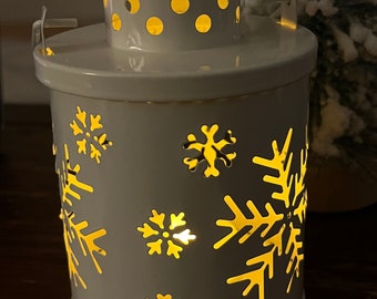 Snowflake tealight candle chandelier