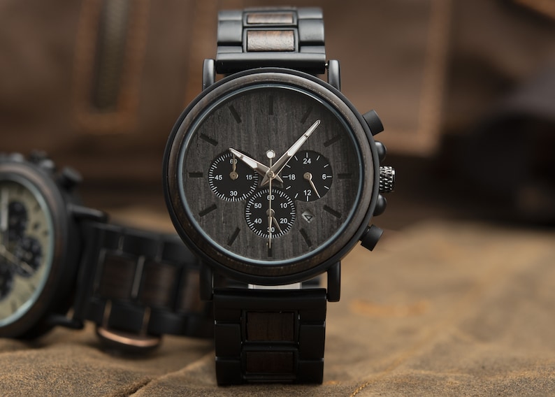 Herenhorloge Vriendje cadeau Jubileumcadeau Gepersonaliseerd horloge Gegraveerd horloge Bruidsjonkers kijken Houten horloge Cadeau voor mannen afbeelding 1