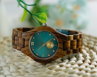 Reloj de madera personalizado para mujer / madera natural / reloj de madera grabado / regalo de cumpleaños para él o ella / regalo de aniversario único para la esposa