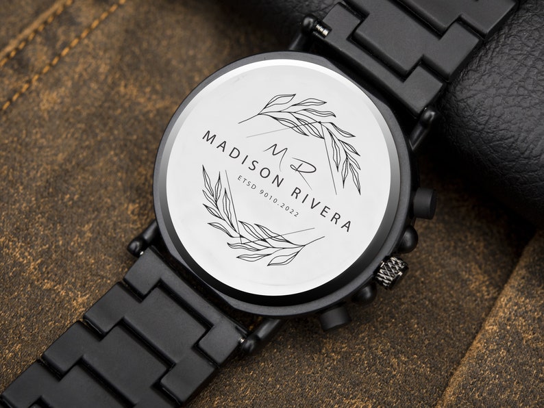 Herrenuhr Freund Geschenk Jubiläumsgeschenk Personalisierte Uhr Gravierte Uhr Groomsmen Uhr Holzuhr Geschenk für Männer Bild 7