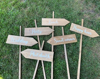 Decorative wooden arrows with customizable writing/ wooden sign with writing/ Decorative wedding sign