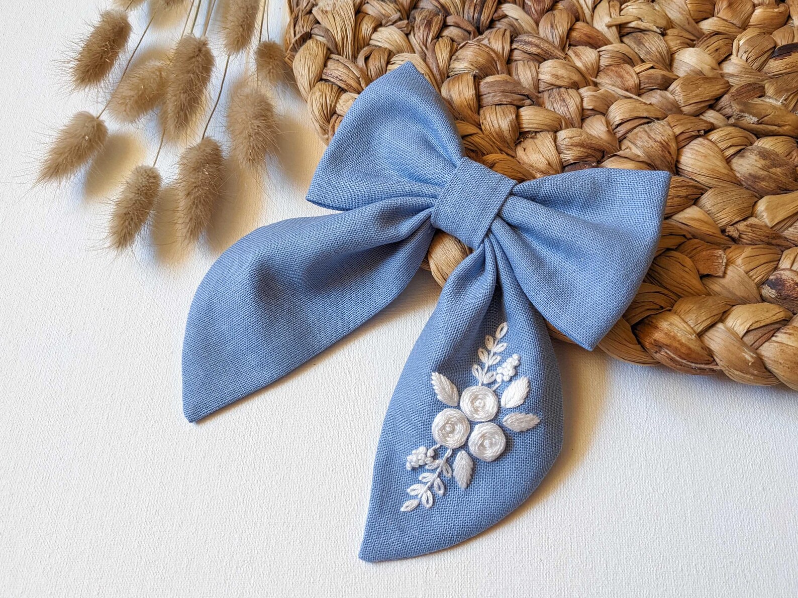 Sey of 2 Hand embroidery hair bow/ white bow main image 0