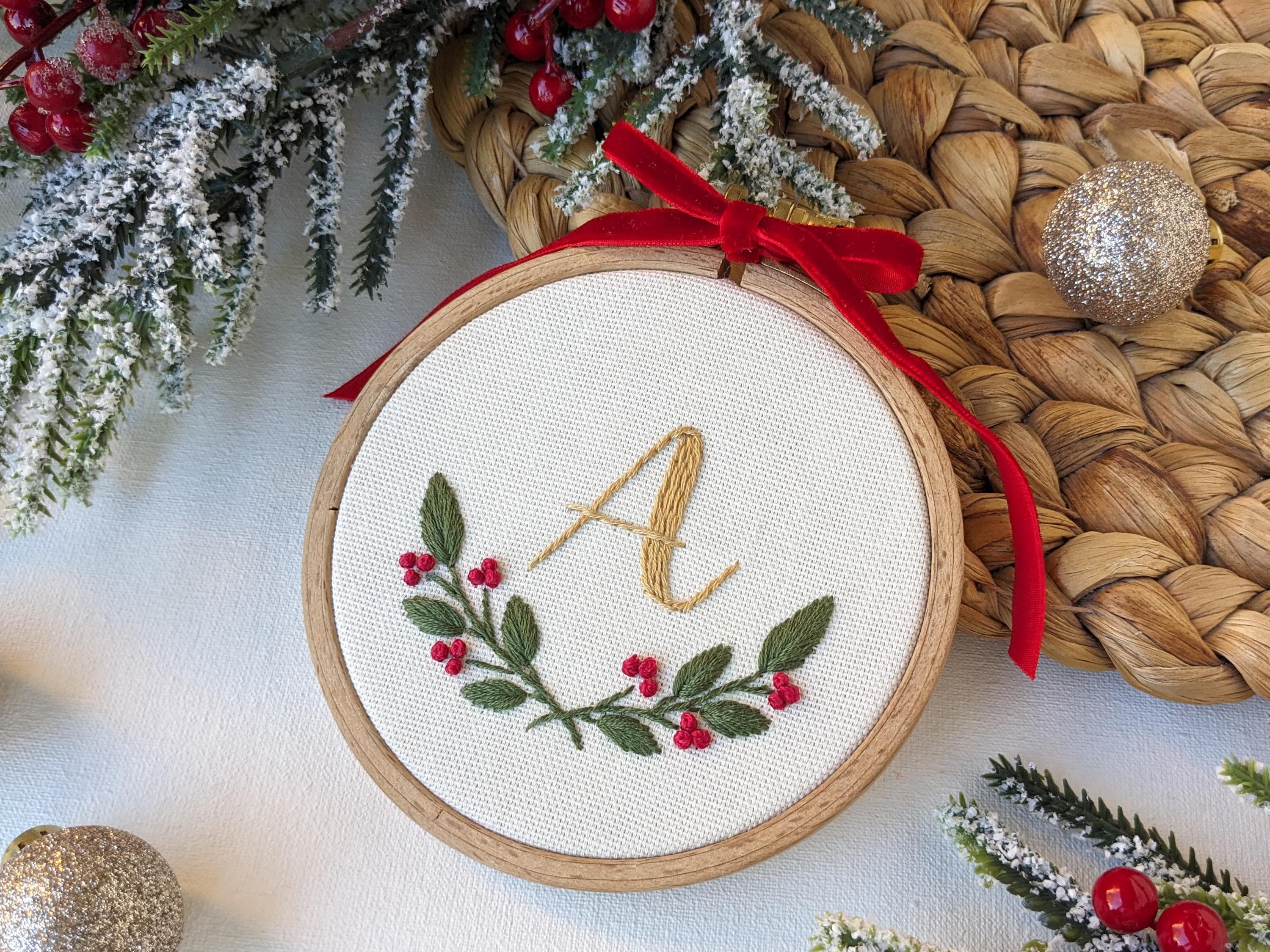 【オーダー停止中】クリスマスモチーフ(オーダー受付ページ) クリスマス用イニシャル刺繍パターン：4インチアルファベット