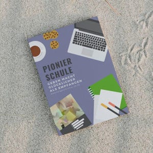 Postkarte "Pionierschule Schreibtisch" – JW Postkarte im Flat-Design | Perfektes Geschenk für Pionierschule | Geschenk für Zeugen Jehovas
