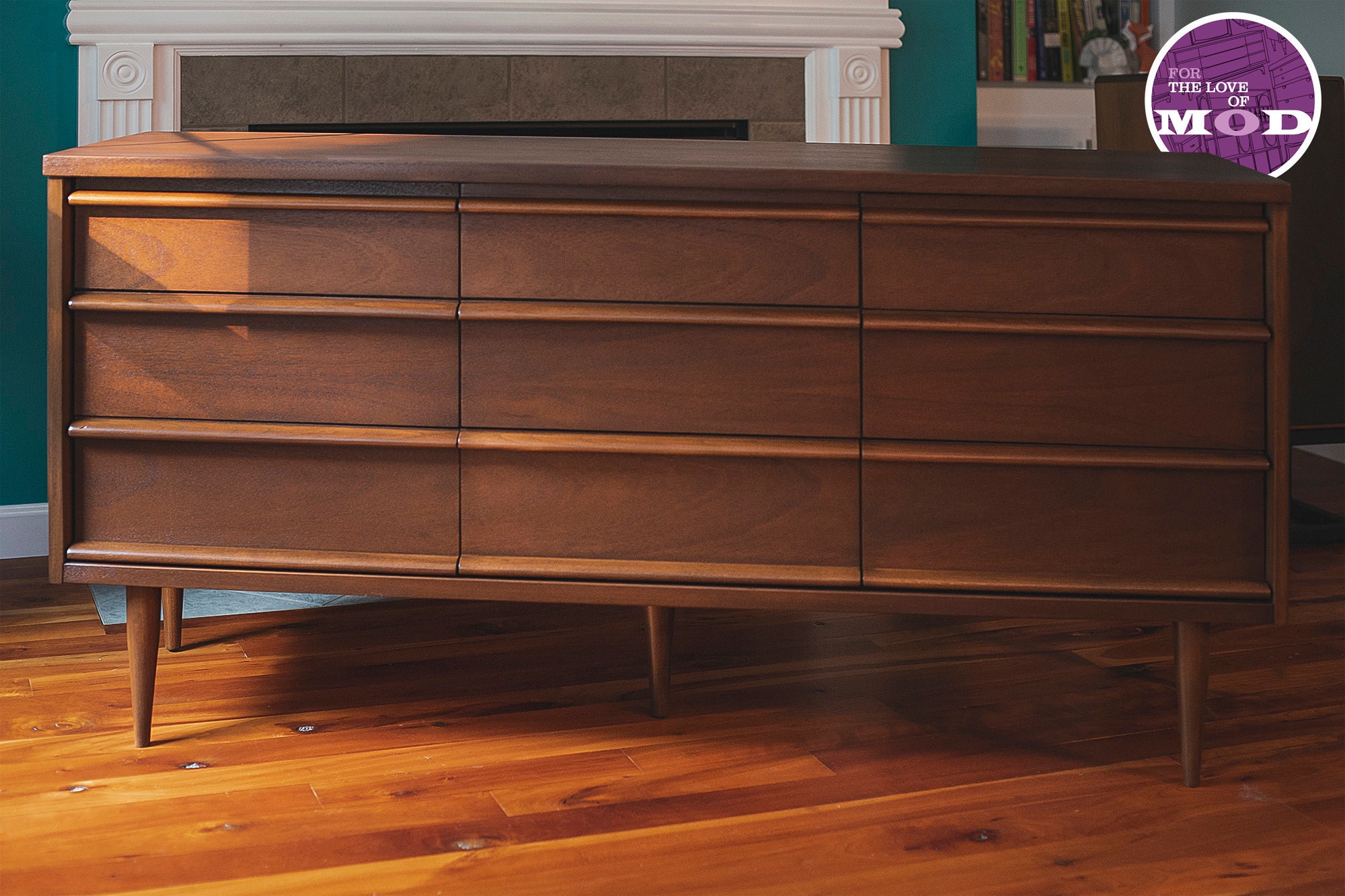 SOLD *** Mid Century Modern | Bassett 9 Drawer Dresser With Mahogany ...