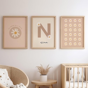 Juego de 3 impresiones de margaritas personalizadas para pared, póster de flores personalizado, lámina de margaritas para guardería, arte de pared imprimible con flores, arte de pared de niña neutral