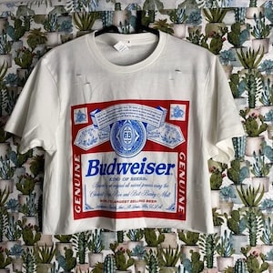 Budweiser Distressed Crop Top Grafik-T-Shirt