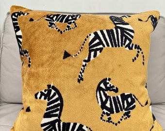 Pacific Coast Austin Horn 22x22 Kona Zebra Gold Yellow Black Velvet Luxury Square Decorative Decor Pillow with Insert