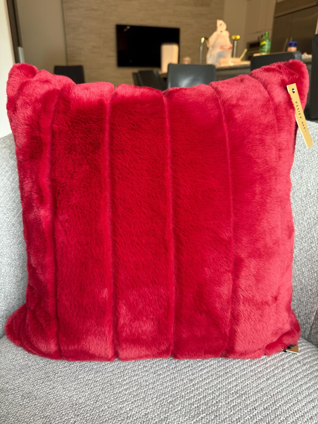 クッション・座布団 UrbanOutfitters Furry Llama Pillow Furry Llama