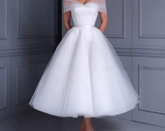 A Short Wedding Dresses 2022 Off The Shoulder Lace Tea Length Elegant Outdoor Bridal Gowns 2023