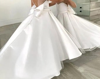 A Simple White Handmade Child Flower Girl Dresses for Weddings Satin A-line Tulle Bow Long Bridesmaid Pageant Robe First Communion Gown